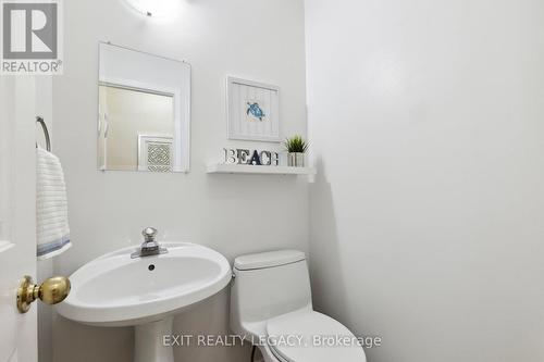 1586 Heathside Crescent, Pickering, ON - Indoor Photo Showing Bathroom