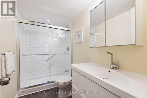 1586 Heathside Crescent, Pickering, ON - Indoor Photo Showing Bathroom