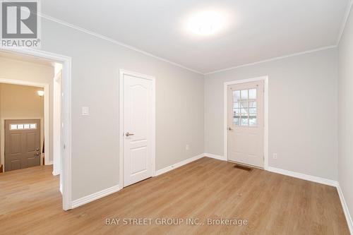 81 East 11Th Street, Hamilton, ON - Indoor Photo Showing Other Room