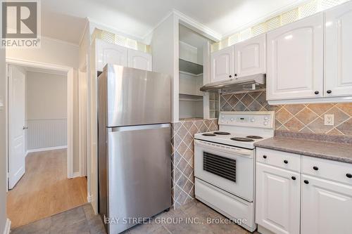 81 East 11Th Street, Hamilton, ON - Indoor Photo Showing Kitchen