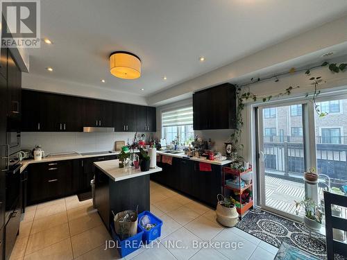 Bsmt - 4 Mildred Temple Way S, Markham, ON - Indoor Photo Showing Kitchen With Double Sink