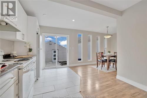 3443 Wyandotte Street East, Windsor, ON - Indoor Photo Showing Kitchen