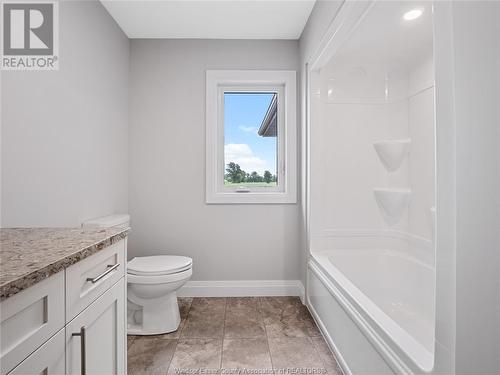 115 Eagle Street, Leamington, ON - Indoor Photo Showing Bathroom