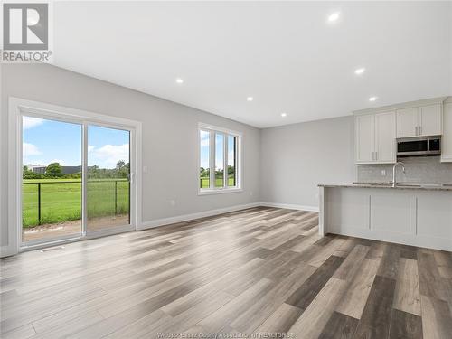 115 Eagle Street, Leamington, ON - Indoor Photo Showing Kitchen