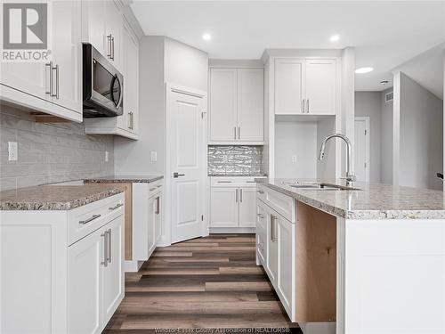 115 Eagle Street, Leamington, ON - Indoor Photo Showing Kitchen With Upgraded Kitchen