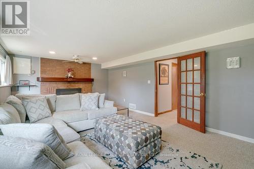 47 Westfield Drive, St. Catharines, ON - Indoor Photo Showing Living Room