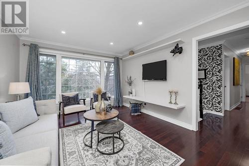 23 Woolen Mill Lane, Erin, ON - Indoor Photo Showing Living Room