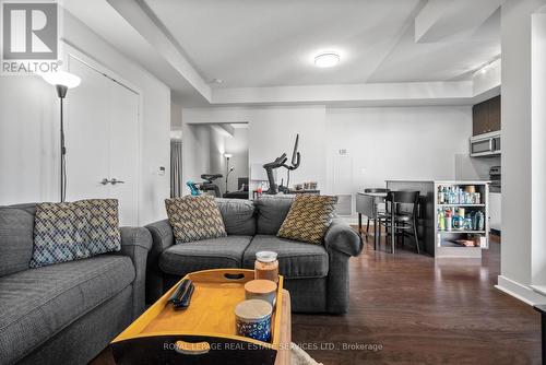 Lph10 - 100 Western Battery Road, Toronto, ON - Indoor Photo Showing Living Room