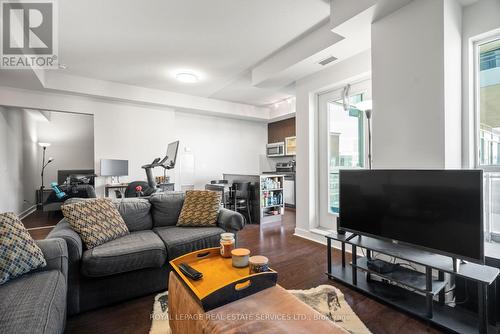 Lph10 - 100 Western Battery Road, Toronto, ON - Indoor Photo Showing Living Room