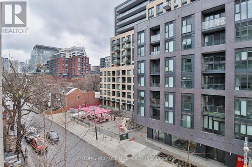 508 - 533 Richmond Street W, Toronto, ON - Outdoor With Balcony With Facade