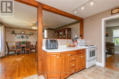 119888 Side Road 315, Georgian Bluffs, ON - Indoor Photo Showing Kitchen