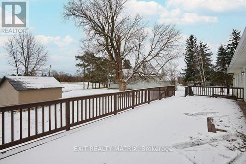 7 Bridge Street, North Stormont, ON - Outdoor