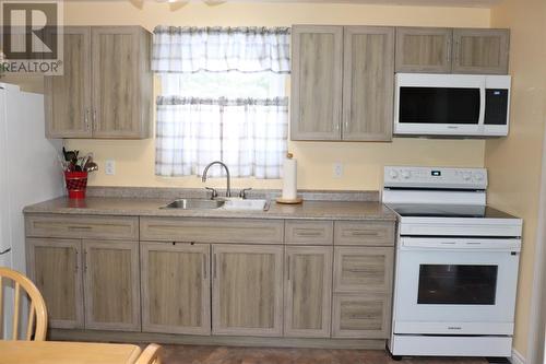 72 Main Road, Barachois Brook, NL - Indoor Photo Showing Kitchen