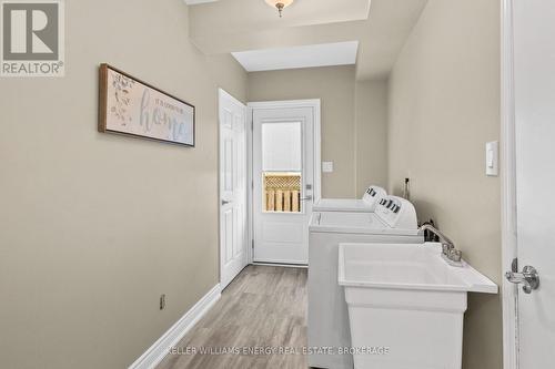 72 Willowbrook Drive, Whitby (Pringle Creek), ON - Indoor Photo Showing Laundry Room