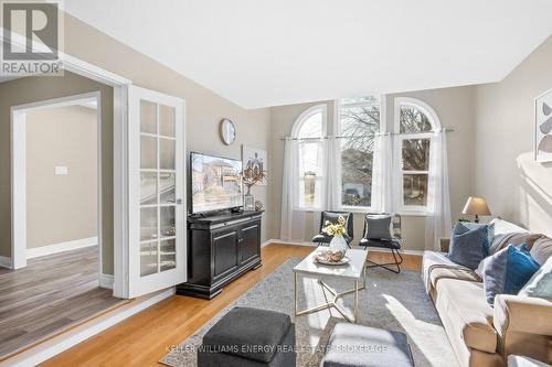 72 Willowbrook Drive, Whitby (Pringle Creek), ON - Indoor Photo Showing Living Room