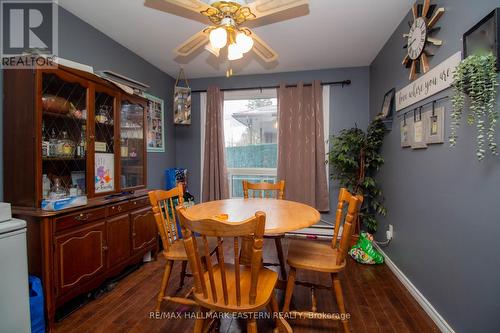 436-438 Southpark Drive, Peterborough (Ashburnham), ON - Indoor Photo Showing Dining Room