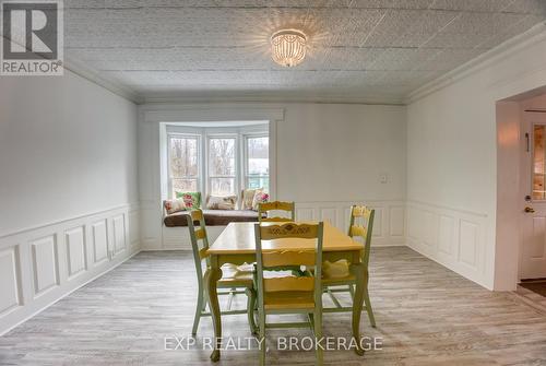 10933 Road 38, Central Frontenac (Frontenac Centre), ON - Indoor Photo Showing Dining Room