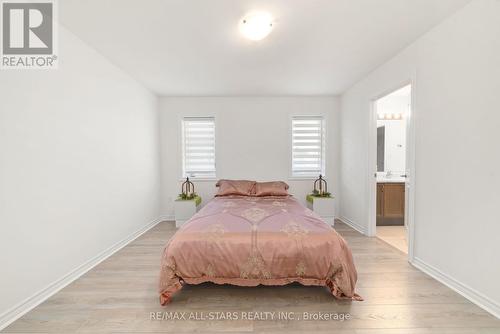 83 Hennessey Crescent, Kawartha Lakes (Lindsay), ON - Indoor Photo Showing Bedroom