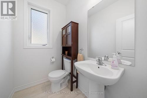 83 Hennessey Crescent, Kawartha Lakes (Lindsay), ON - Indoor Photo Showing Bathroom