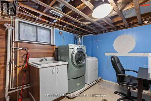 11 Brookside Drive, Mississauga, ON - Indoor Photo Showing Laundry Room