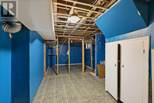 11 Brookside Drive, Mississauga, ON - Indoor Photo Showing Other Room