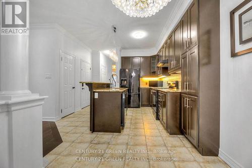 14 Merrickville Way, Brampton, ON - Indoor Photo Showing Kitchen