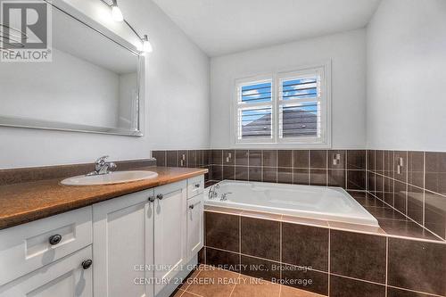 14 Merrickville Way, Brampton, ON - Indoor Photo Showing Bathroom