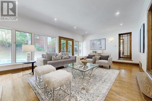 54 Plymbridge Road, Toronto, ON - Indoor Photo Showing Living Room