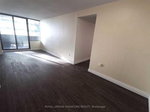 709-720 Spadina Ave, Toronto, ON - Indoor Photo Showing Other Room