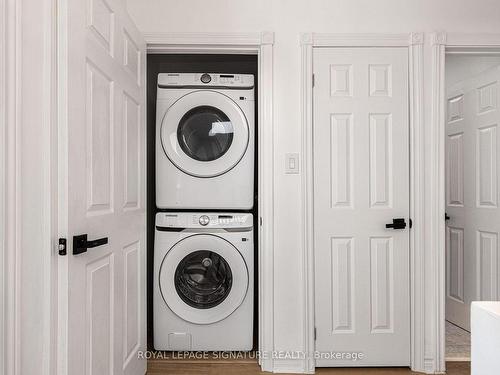 738 Edgewood Rd, Pickering, ON - Indoor Photo Showing Laundry Room