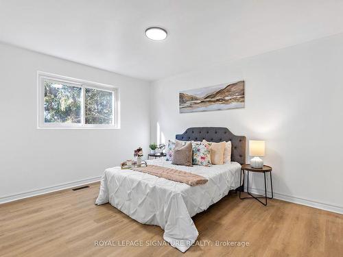 738 Edgewood Rd, Pickering, ON - Indoor Photo Showing Bedroom