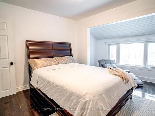 1101 Woodbine Ave, Toronto, ON - Indoor Photo Showing Bedroom