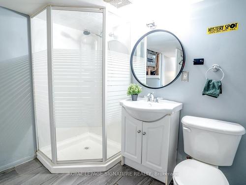 1101 Woodbine Ave, Toronto, ON - Indoor Photo Showing Bathroom