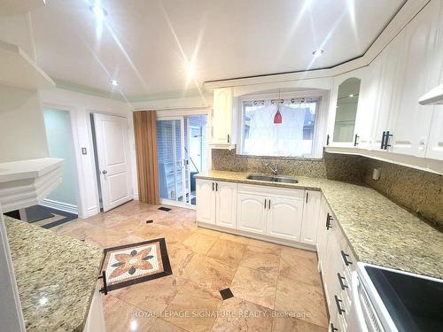 5 Goldpine Cres, Toronto, ON - Indoor Photo Showing Kitchen With Double Sink