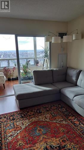 2207 - 135 Hillcrest Avenue, Mississauga, ON - Indoor Photo Showing Living Room