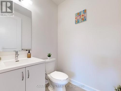 116 - 3200 William Coltson Avenue, Oakville, ON - Indoor Photo Showing Bathroom