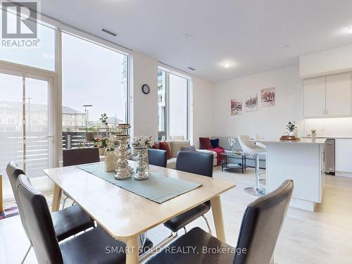 116 - 3200 William Coltson Avenue, Oakville, ON - Indoor Photo Showing Dining Room