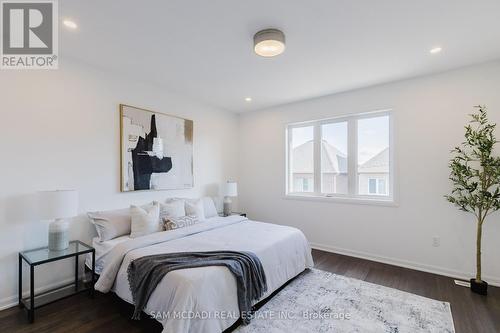 362 North Park Boulevard, Oakville, ON - Indoor Photo Showing Bedroom