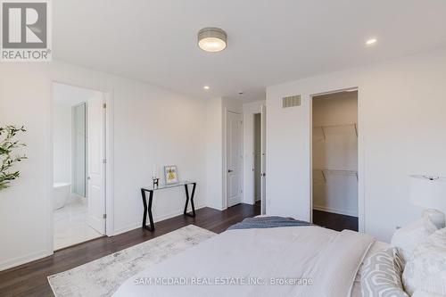 362 North Park Boulevard, Oakville, ON - Indoor Photo Showing Bedroom