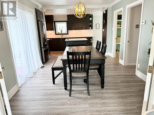 298 Government Road E, Kapuskasing, ON - Indoor Photo Showing Dining Room