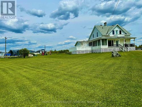 298 Government Road E, Kapuskasing, ON - Outdoor With Deck Patio Veranda