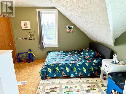 298 Government Road E, Kapuskasing, ON - Indoor Photo Showing Bedroom