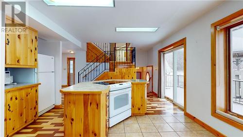 20 Thorburn Street, Gore Bay, ON - Indoor Photo Showing Kitchen