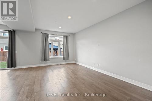 21 Marshall Lane, St. Catharines (456 - Oakdale), ON - Indoor Photo Showing Other Room