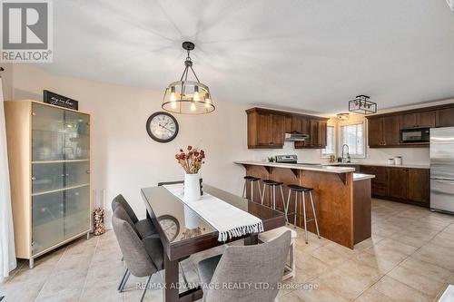 2086 Westwick Walk, London, ON - Indoor Photo Showing Dining Room