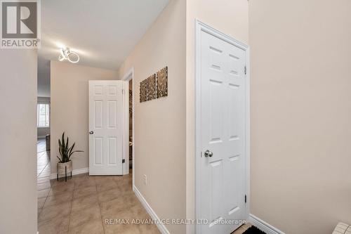 2086 Westwick Walk, London, ON - Indoor Photo Showing Other Room