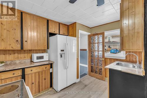 3045 John Street, Edwardsburgh/Cardinal, ON - Indoor Photo Showing Kitchen