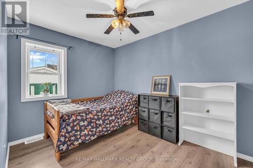 3045 John Street, Edwardsburgh/Cardinal, ON - Indoor Photo Showing Bedroom