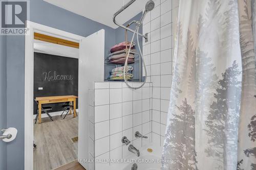 3045 John Street, Edwardsburgh/Cardinal, ON - Indoor Photo Showing Bathroom