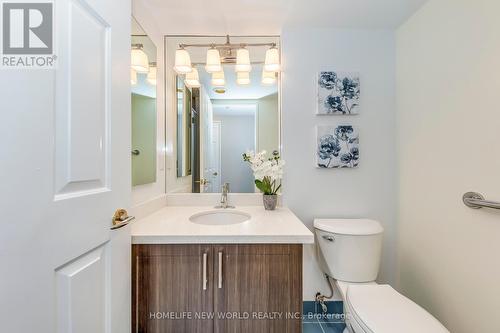 1206 - 30 Greenfield Avenue, Toronto, ON - Indoor Photo Showing Bathroom